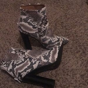 Snakeprint Booties